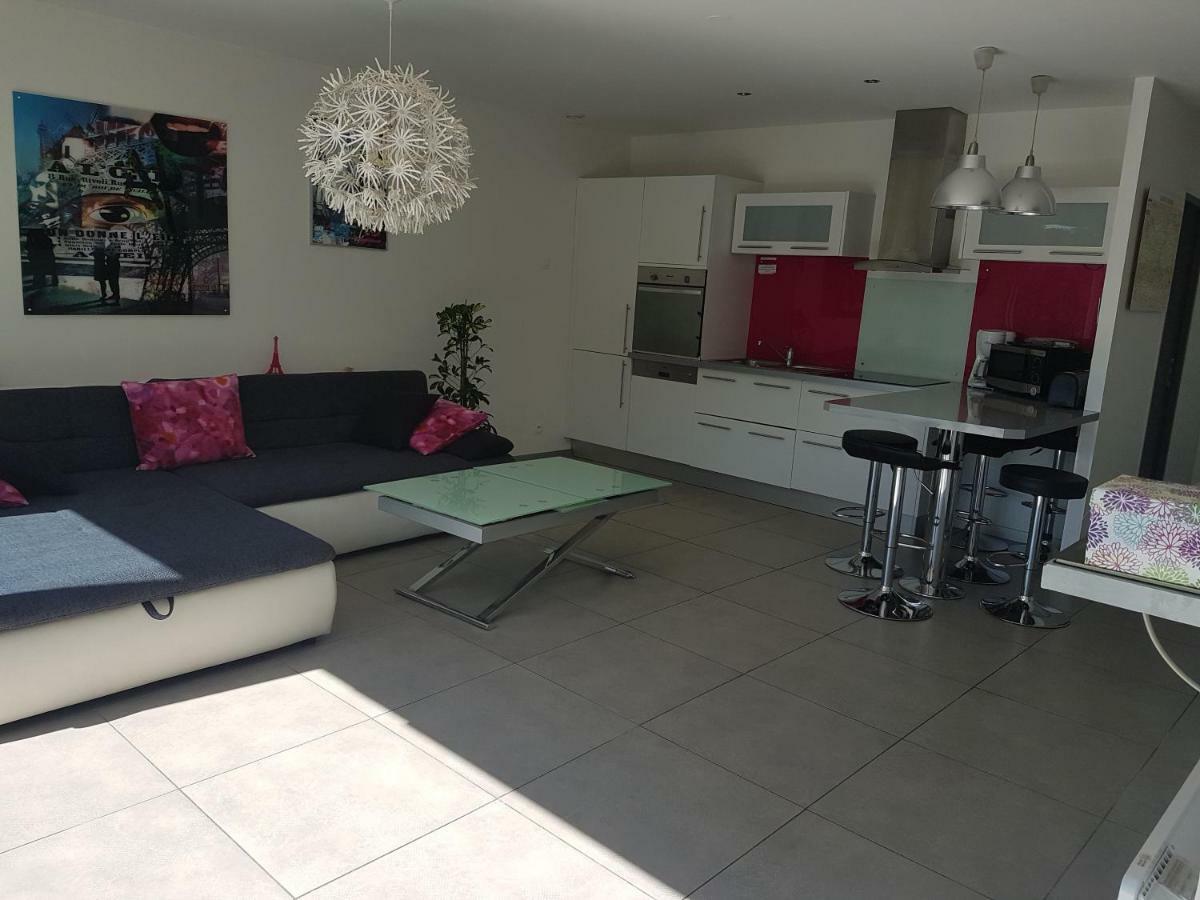 Apartment L'Aquarius Villeneuve le Roi Bagian luar foto