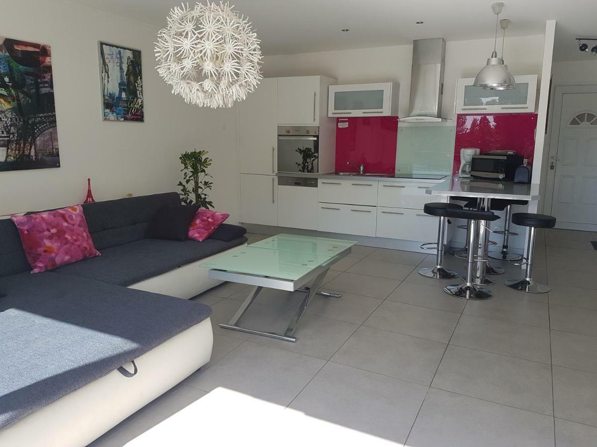 Apartment L'Aquarius Villeneuve le Roi Bagian luar foto